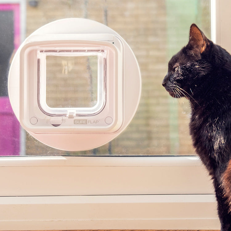 Sure Petcare Sureflap Microchip Connect Cat Door (with HUB) - Door + HUB